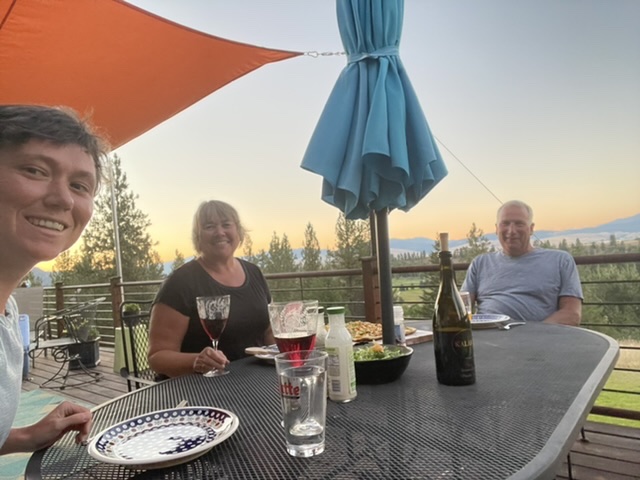 Grilled pizza on the deck with Pam and Rob